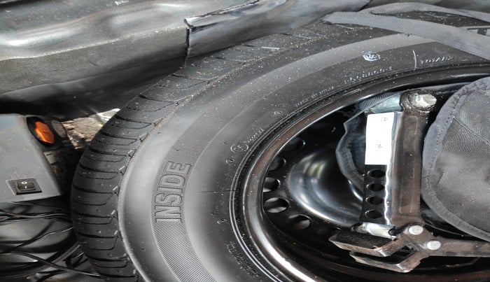 2024 Tata NEXON CREATIVE + SUNROOF 1.5 DIESEL, Diesel, Manual, 23,523 km, tyre