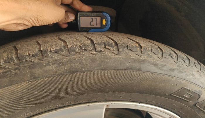 2013 Mahindra XUV500 W8, Diesel, Manual, 94,366 km, tyre