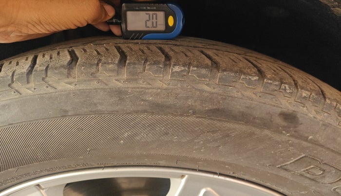 2013 Mahindra XUV500 W8, Diesel, Manual, 94,366 km, tyre