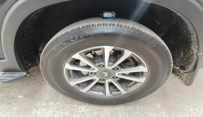 2022 Mahindra SCORPIO-N Z4 PETROL AT 7 STR, Petrol, Automatic, 12,408 km, tyre