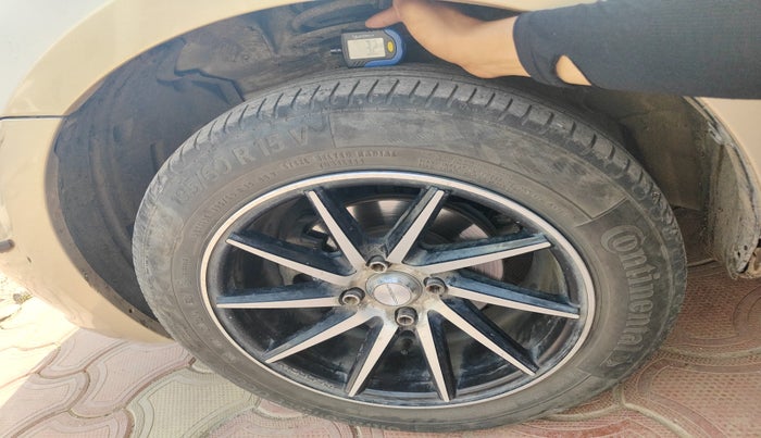 2015 Maruti Ciaz VDI+ SHVS, Diesel, Manual, 1,23,230 km, tyre