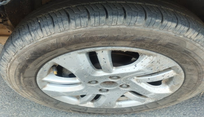 2013 Maruti Swift Dzire ZDI, Diesel, Manual, 1,13,409 km, tyre