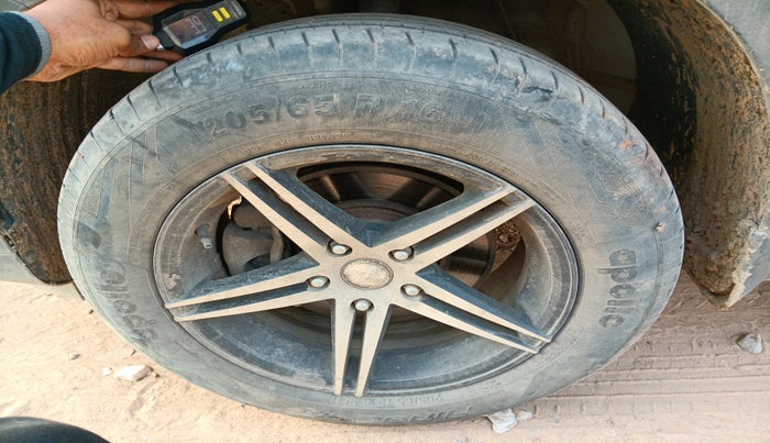2021 Hyundai Creta E 1.5 PETROL, Petrol, Manual, 52,530 km, tyre