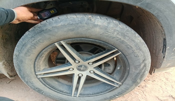 2021 Hyundai Creta E 1.5 PETROL, Petrol, Manual, 52,530 km, tyre