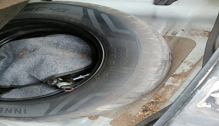 2021 Hyundai Creta E 1.5 PETROL, Petrol, Manual, 52,530 km, tyre