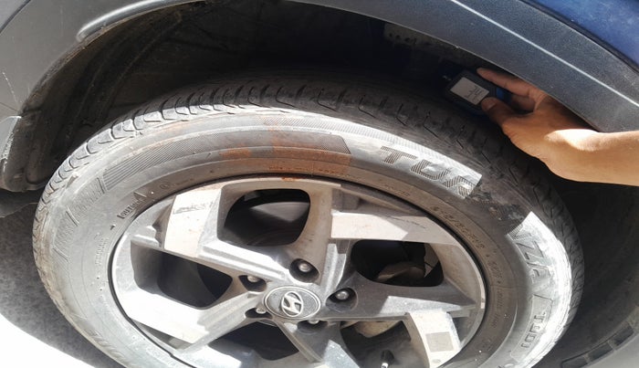 2020 Hyundai VENUE SX 1.5 CRDI, Diesel, Manual, 1,19,357 km, tyre