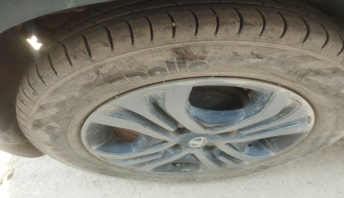 2019 Tata TIAGO NRG PETROL, Petrol, Manual, 52,668 km, tyre