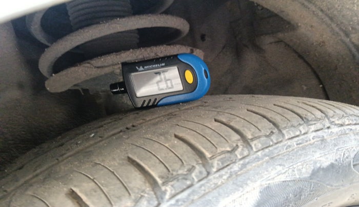 2011 Hyundai i20 MAGNA 1.2, Petrol, Manual, 85,871 km, tyre