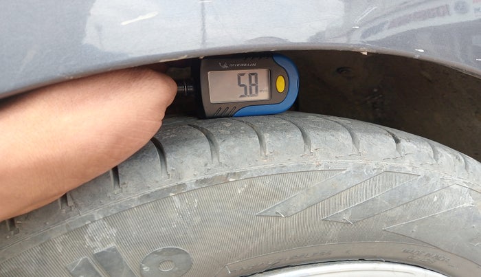 2017 Hyundai Grand i10 SPORTZ U2 1.2 CRDI, Diesel, Manual, 94,551 km, tyre