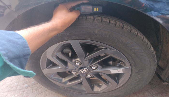 2021 Hyundai GRAND I10 NIOS SPORTZ AMT 1.2 KAPPA VTVT, Petrol, Automatic, 13,237 km, tyre