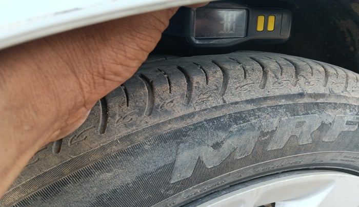 2016 Maruti Ciaz VDI+ SHVS, Diesel, Manual, 1,03,481 km, tyre