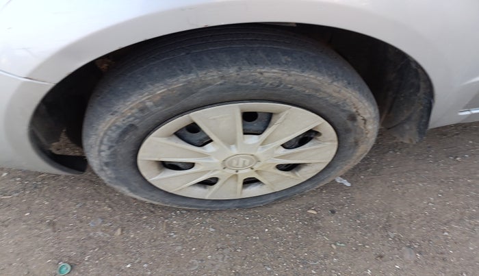 2011 Maruti SX4 VDI, Diesel, Manual, 1,10,261 km, tyre
