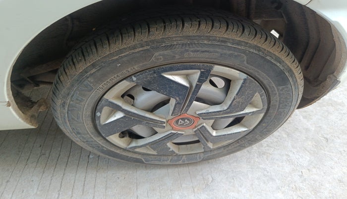 2023 Tata Tiago XE PETROL, Petrol, Manual, 36,423 km, tyre