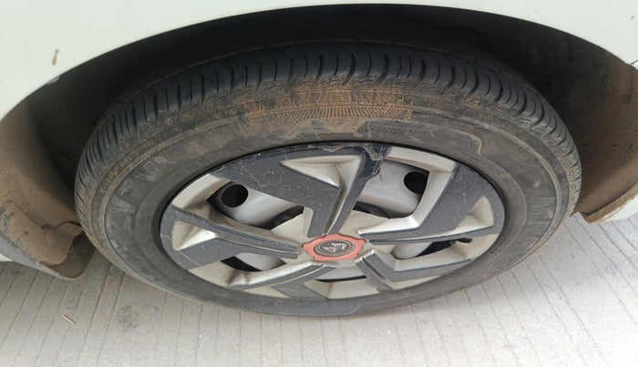 2023 Tata Tiago XE PETROL, Petrol, Manual, 36,423 km, tyre