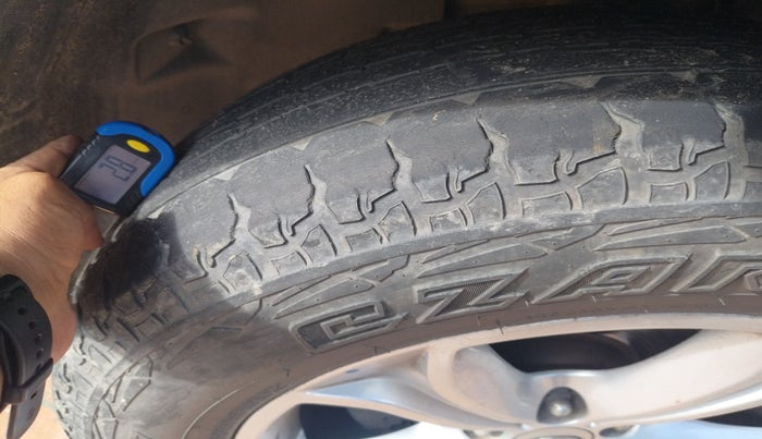 2019 Tata Harrier XZ 2.0L, Diesel, Manual, 94,156 km, tyre
