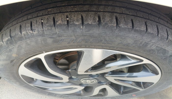 2021 Toyota Glanza V CVT, Petrol, Automatic, 19,393 km, tyre