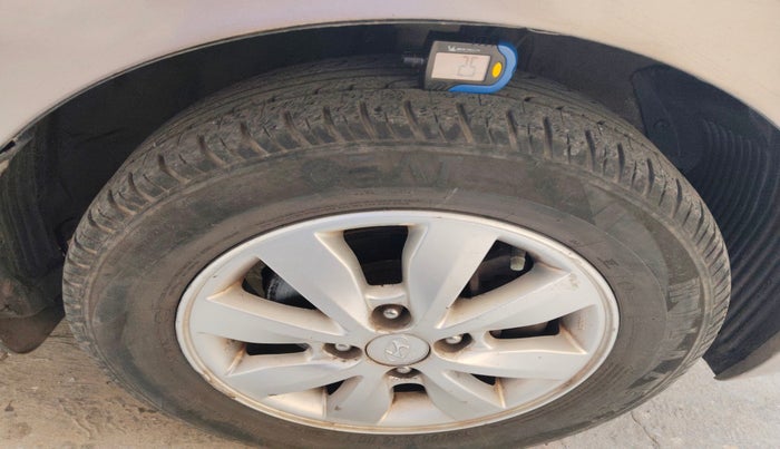 2014 Hyundai i20 ASTA 1.4 CRDI, Diesel, Manual, 1,16,309 km, tyre