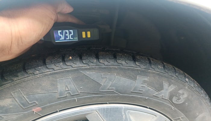 2019 Tata Tiago XE PETROL, Petrol, Manual, 81,352 km, tyre