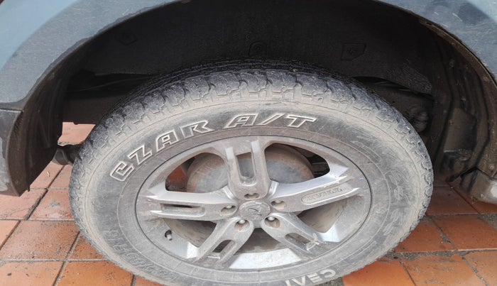 2021 Mahindra Thar LX D 4*4 MT HT, Diesel, Manual, 82,971 km, tyre
