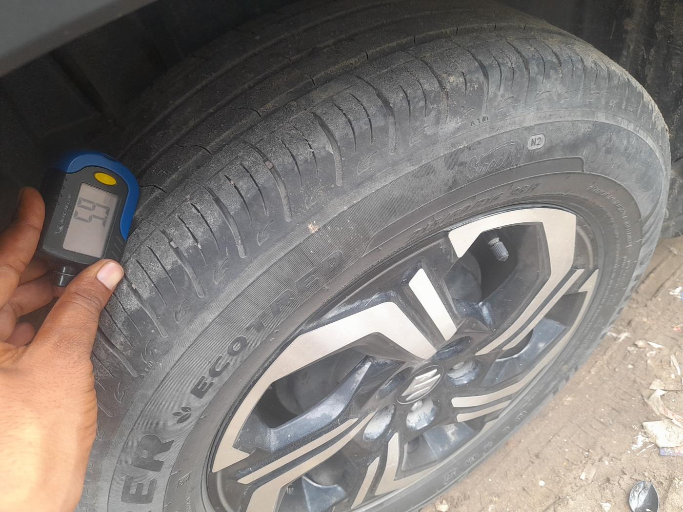 2022 Maruti BREZZA ZXI + SMART HYBRID, Petrol, Manual, 40,513 km, tyre