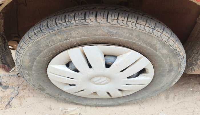 2020 Maruti Alto VXI, Petrol, Manual, 54,874 km, tyre