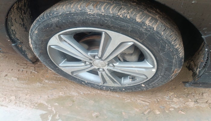 2018 Hyundai Verna 1.6 EX CRDI, Diesel, Manual, 81,792 km, tyre