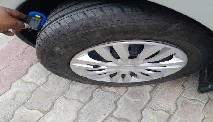 2014 Hyundai Xcent S 1.2, Petrol, Manual, 86,410 km, tyre