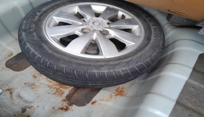 2014 Hyundai Xcent S 1.2, Petrol, Manual, 86,410 km, tyre