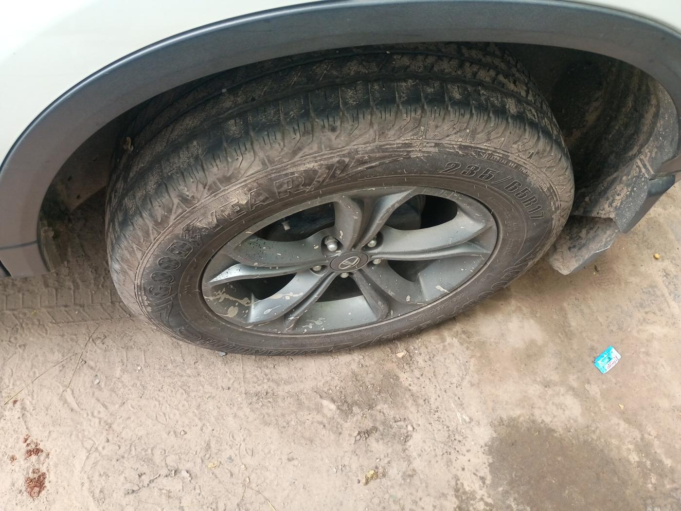 2021 Tata Harrier XT PLUS 2.0L KRYOTEC, Diesel, Manual, 95,716 km, tyre