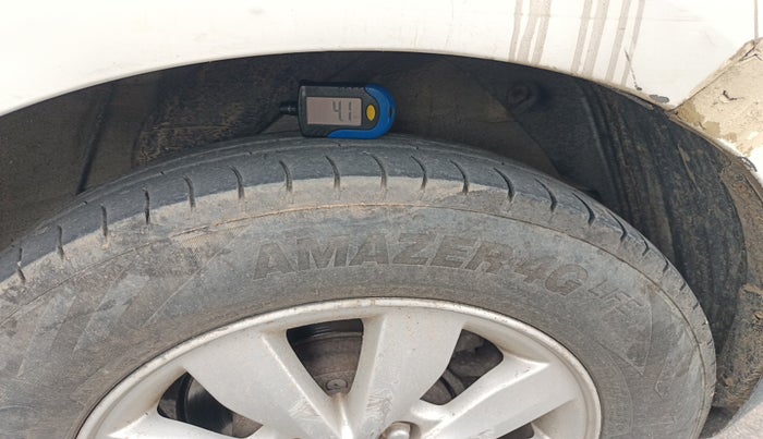 2013 Hyundai i20 SPORTZ 1.4 CRDI, Diesel, Manual, 3,85,978 km, tyre