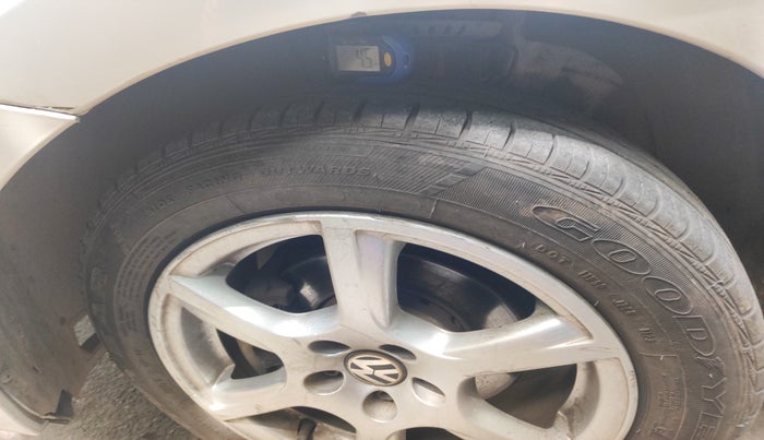 2013 Volkswagen Vento COMFORTLINE TSI AT PETROL, Petrol, Automatic, 83,640 km, tyre