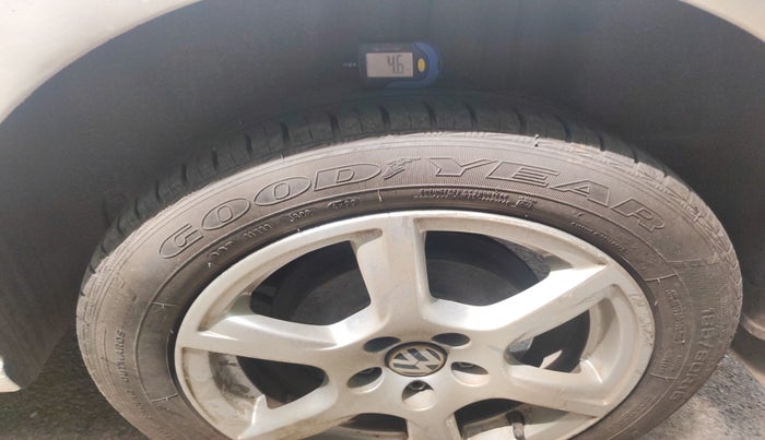 2013 Volkswagen Vento COMFORTLINE TSI AT PETROL, Petrol, Automatic, 83,640 km, tyre