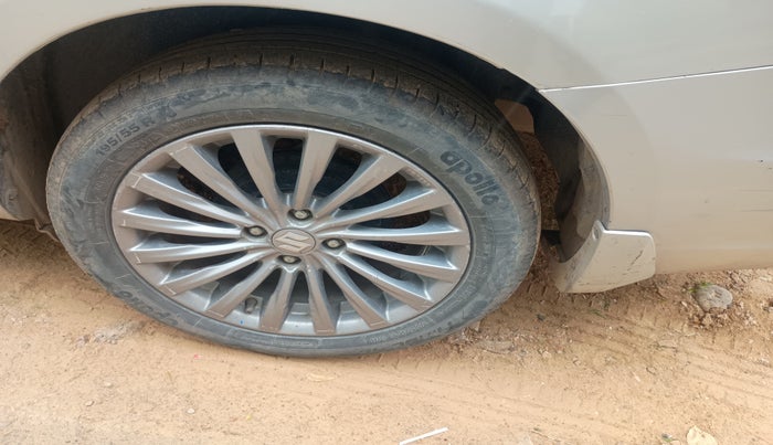 2017 Maruti Ciaz ALPHA  AT 1.4  PETROL, Petrol, Automatic, 1,87,604 km, tyre