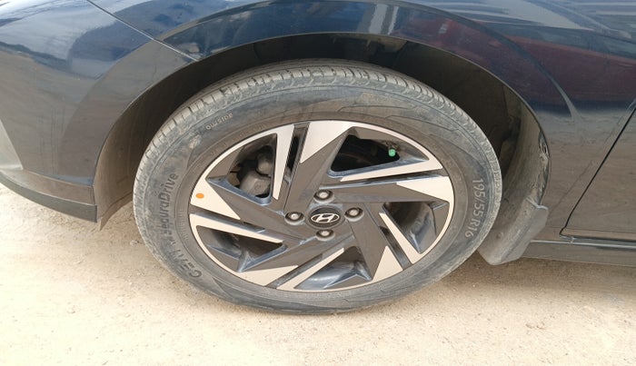 2021 Hyundai NEW I20 ASTA (O) 1.2 MT, Petrol, Manual, 49,754 km, tyre