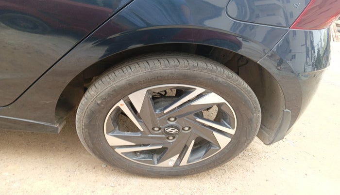 2021 Hyundai NEW I20 ASTA (O) 1.2 MT, Petrol, Manual, 49,754 km, tyre