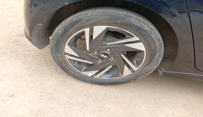 2021 Hyundai NEW I20 ASTA (O) 1.2 MT, Petrol, Manual, 49,754 km, tyre