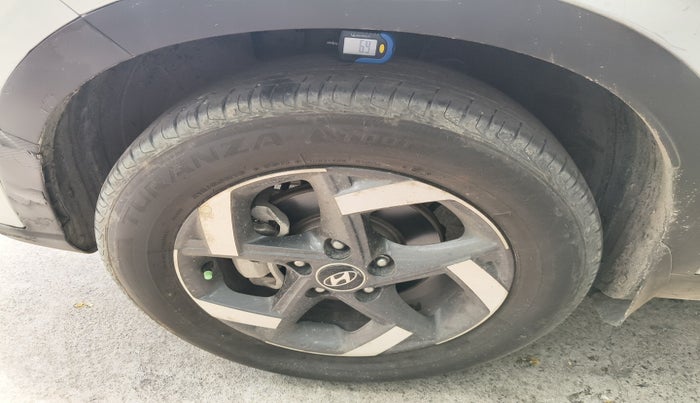 2019 Hyundai VENUE SX 1.0 TURBO, Petrol, Manual, 38,257 km, tyre