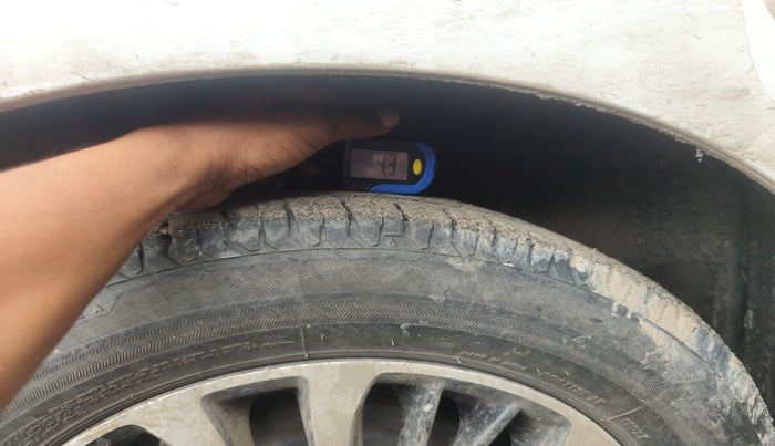 2024 Maruti Ertiga ZXI (O) CNG, Petrol, Manual, 31,406 km, tyre