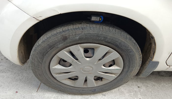 2010 Maruti Ritz VDI, Diesel, Manual, 1,16,207 km, tyre