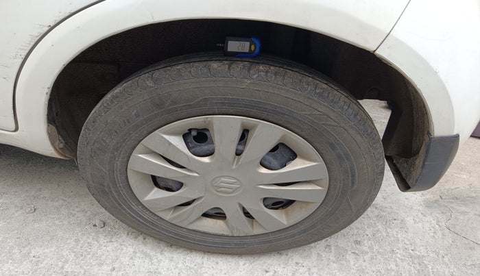 2010 Maruti Ritz VDI, Diesel, Manual, 1,16,207 km, tyre