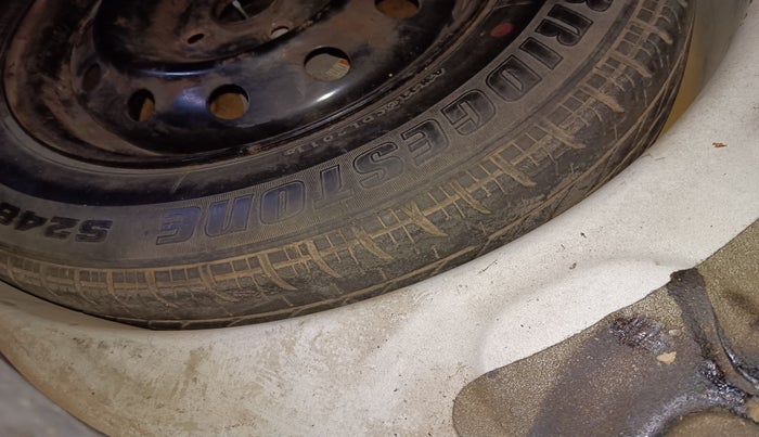2010 Maruti Ritz VDI, Diesel, Manual, 1,16,207 km, tyre