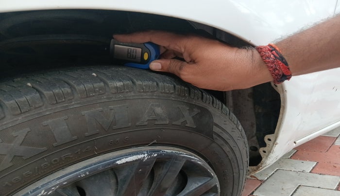 2011 Maruti Ritz VDI, Diesel, Manual, 1,25,407 km, tyre
