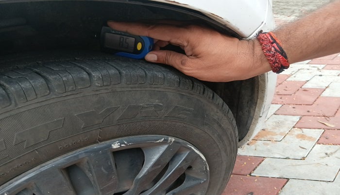 2011 Maruti Ritz VDI, Diesel, Manual, 1,25,407 km, tyre