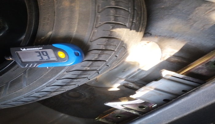 2014 Hyundai Verna FLUIDIC 1.6 VTVT SX AT, Petrol, Automatic, 87,944 km, tyre