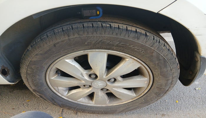 2013 Hyundai i20 ASTA 1.4 CRDI, Diesel, Manual, 1,42,338 km, tyre