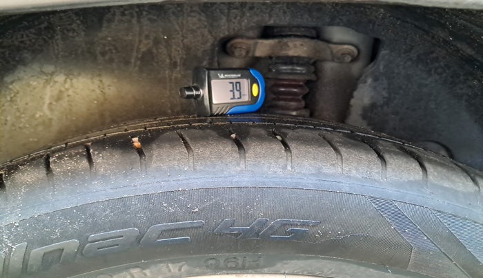 2021 Hyundai Creta SX 1.5 PETROL, Petrol, Manual, 29,830 km, tyre