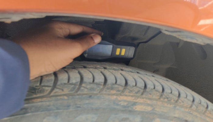 2018 Datsun Go T, Petrol, Manual, 80,000 km, tyre