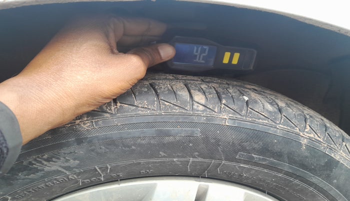 2022 Maruti Alto LXI O, Petrol, Manual, 33,272 km, tyre