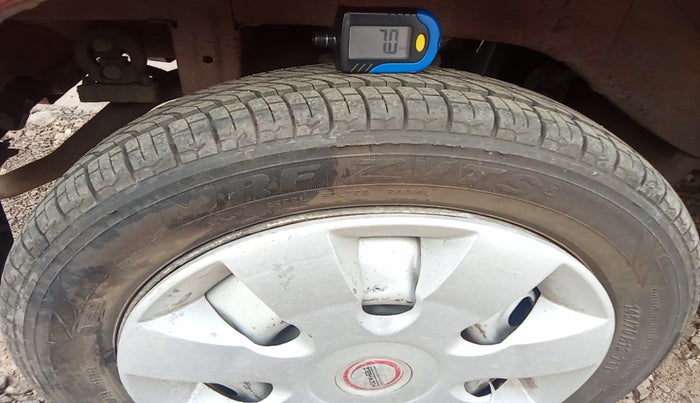 2010 Maruti Zen Estilo LXI, Petrol, Manual, 94,958 km, tyre