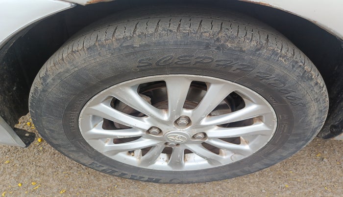 2012 Toyota Etios VD, Diesel, Manual, 2,46,332 km, tyre